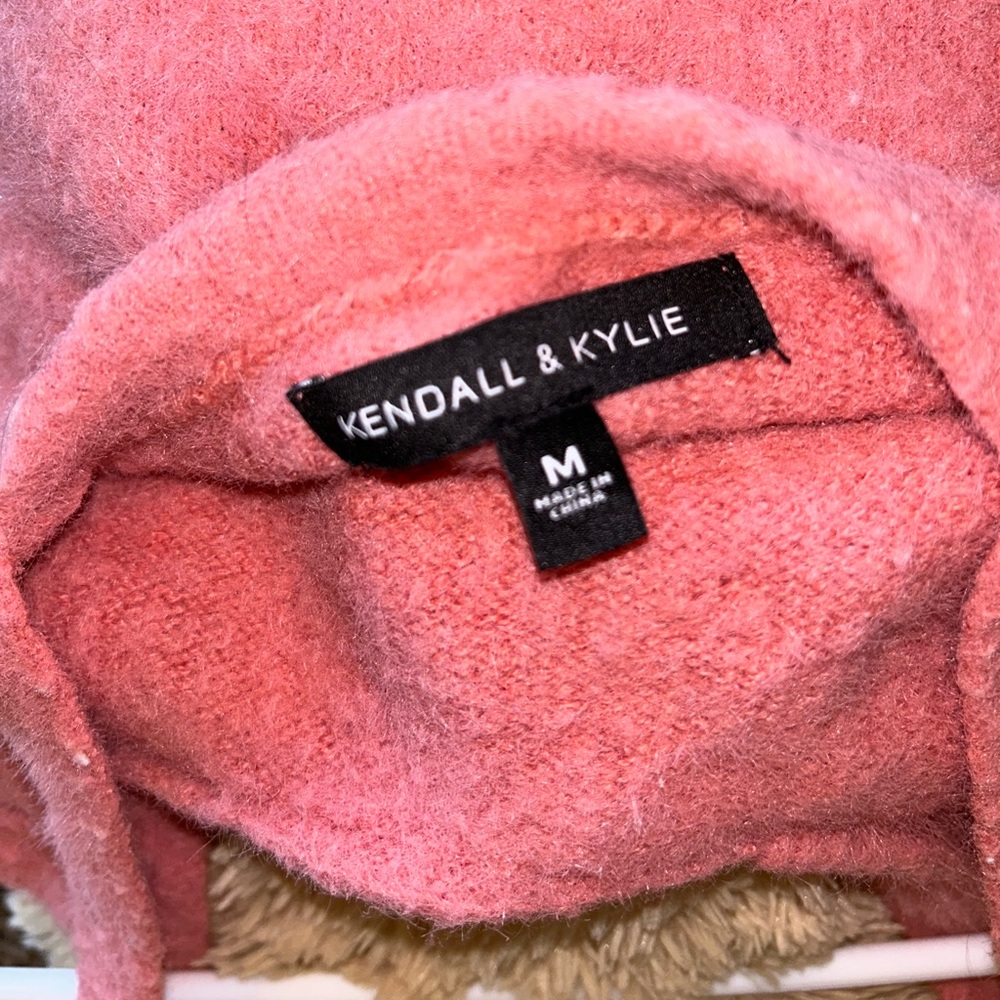 Kendall & Kylie, tank top